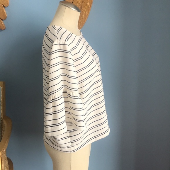 Whowhatwear  cream striped bell short sleeves back closure cropped top size L - Picture 5 of 10